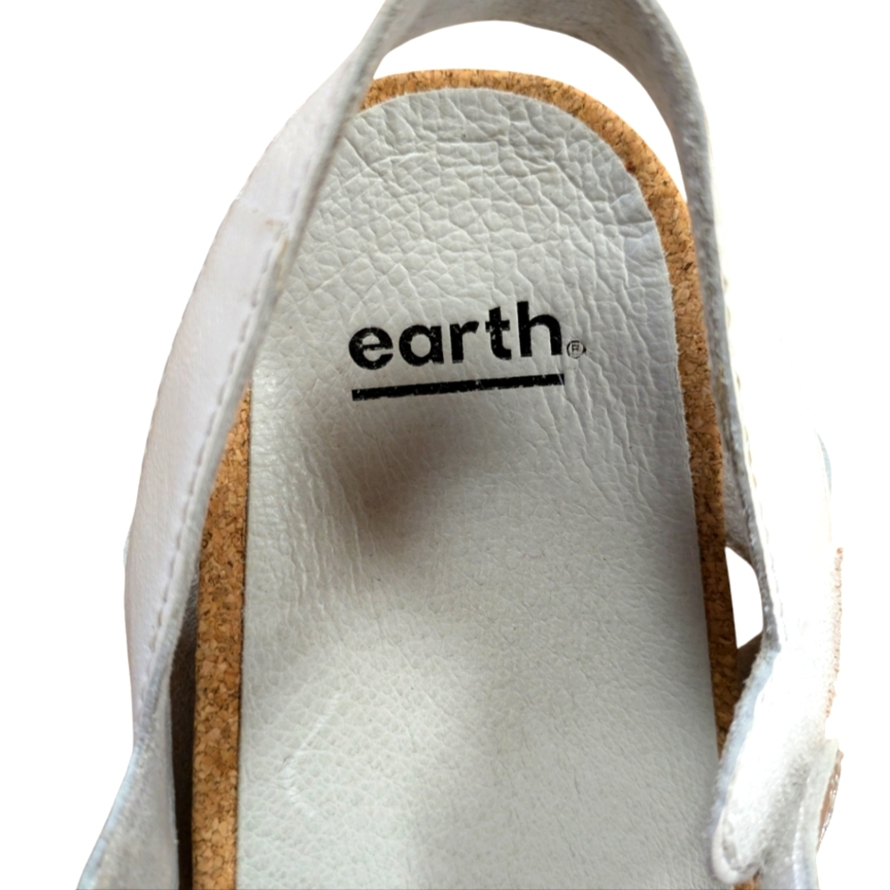 Earth Linden Laguna White Leather Sandals Size 11W - Picture 7 of 11